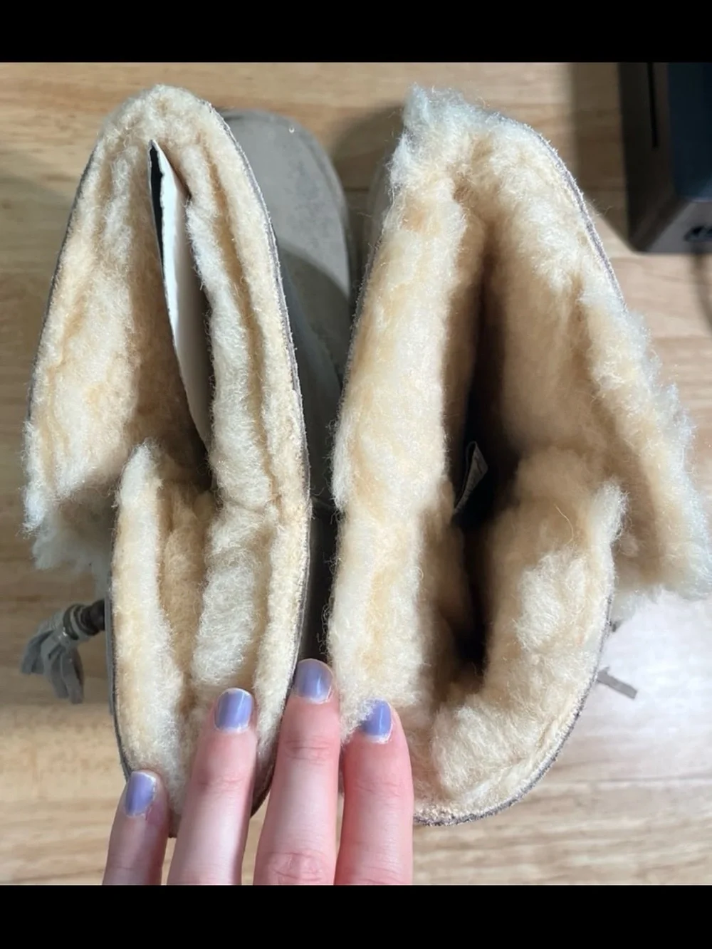 BEARPAW Mariana Fur Metallic Boots Sparkly Tassle NWT Women’s Size 8